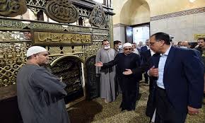 رئيس الوزراء يتفقد أعمال تطوير مسجد السيد البدوي ومحيطه بطنطا: استعادة للهوية الروحية والتنمية السياحية المستدامة